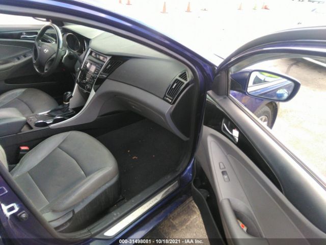 Photo 4 VIN: 5NPEC4ABXCH398524 - HYUNDAI SONATA 