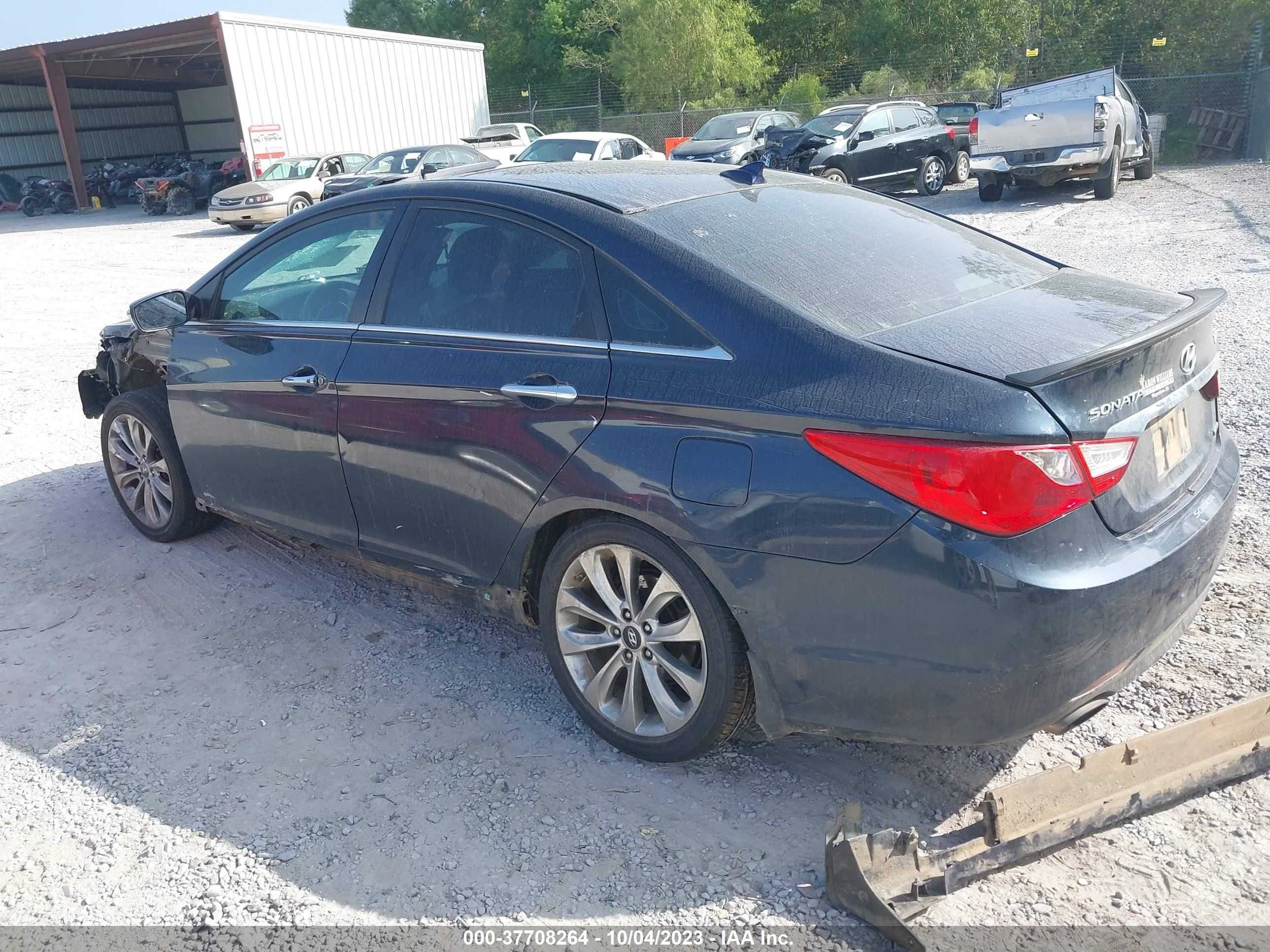 Photo 2 VIN: 5NPEC4ABXCH404418 - HYUNDAI SONATA 