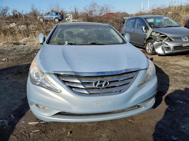 Photo 4 VIN: 5NPEC4ABXCH410008 - HYUNDAI SONATA SE 