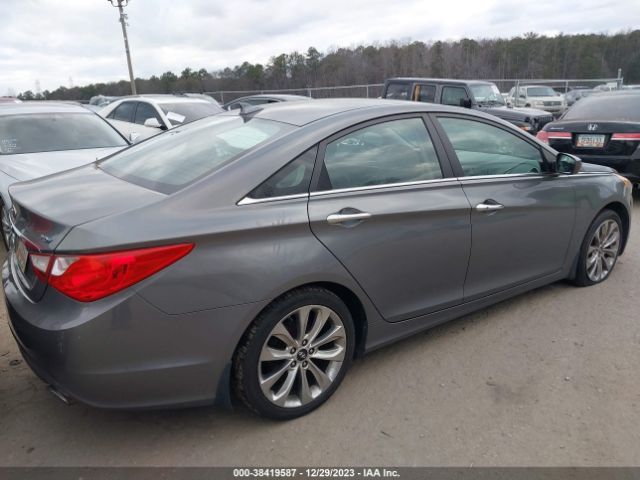 Photo 3 VIN: 5NPEC4ABXCH422014 - HYUNDAI SONATA 