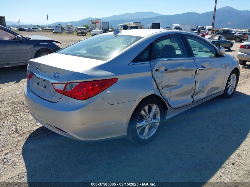 Photo 3 VIN: 5NPEC4AC0BH002575 - HYUNDAI SONATA 