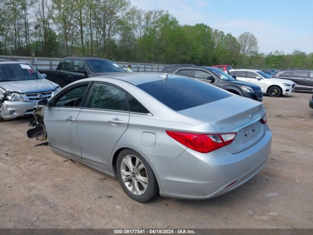 Photo 2 VIN: 5NPEC4AC0BH063733 - HYUNDAI SONATA 