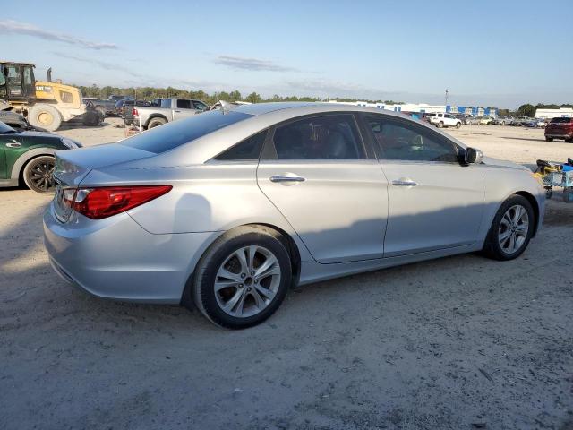 Photo 2 VIN: 5NPEC4AC0BH077650 - HYUNDAI SONATA 