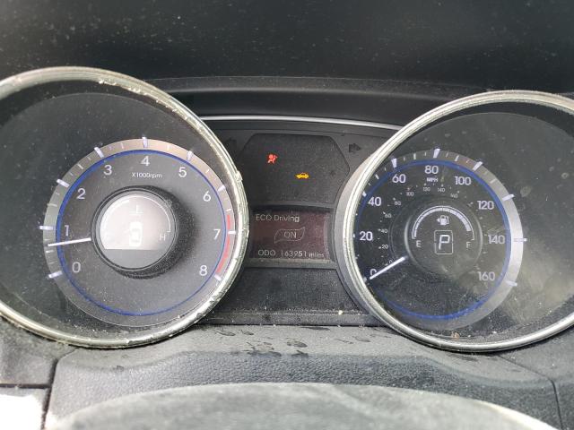 Photo 8 VIN: 5NPEC4AC0BH117791 - HYUNDAI SONATA 