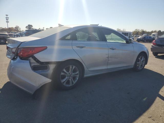 Photo 2 VIN: 5NPEC4AC0BH123705 - HYUNDAI SONATA SE 