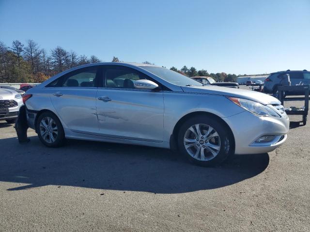 Photo 3 VIN: 5NPEC4AC0BH123705 - HYUNDAI SONATA SE 