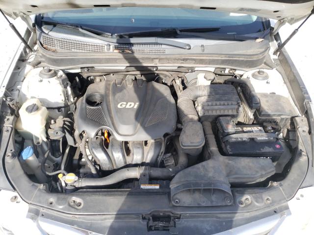 Photo 6 VIN: 5NPEC4AC0BH150838 - HYUNDAI SONATA SE 