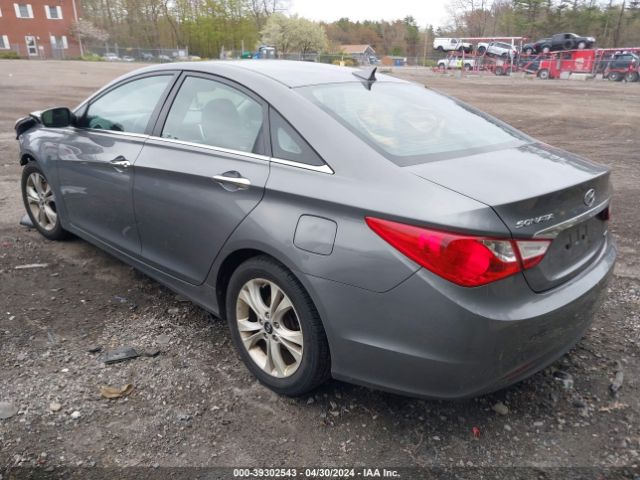 Photo 2 VIN: 5NPEC4AC0BH179269 - HYUNDAI SONATA 