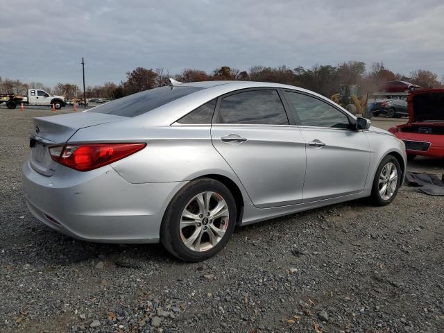 Photo 2 VIN: 5NPEC4AC0BH229409 - HYUNDAI SONATA SE 