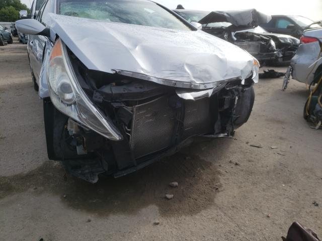 Photo 8 VIN: 5NPEC4AC0BH238529 - HYUNDAI SONATA SE 