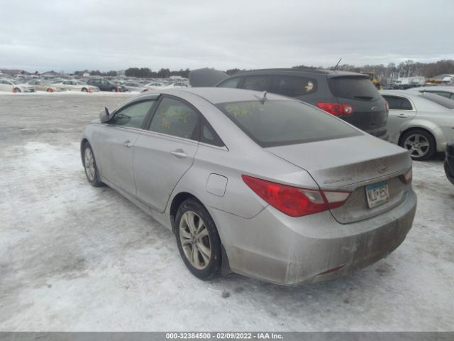 Photo 2 VIN: 5NPEC4AC0BH266198 - HYUNDAI SONATA 