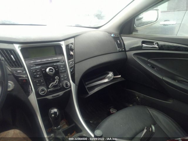 Photo 4 VIN: 5NPEC4AC0BH266198 - HYUNDAI SONATA 