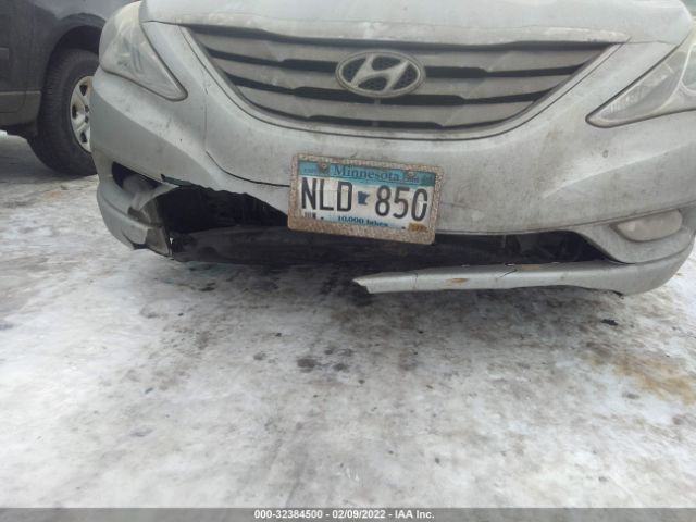 Photo 5 VIN: 5NPEC4AC0BH266198 - HYUNDAI SONATA 