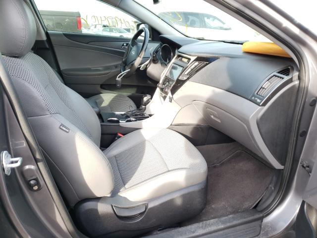 Photo 4 VIN: 5NPEC4AC0BH280912 - HYUNDAI SONATA SE 