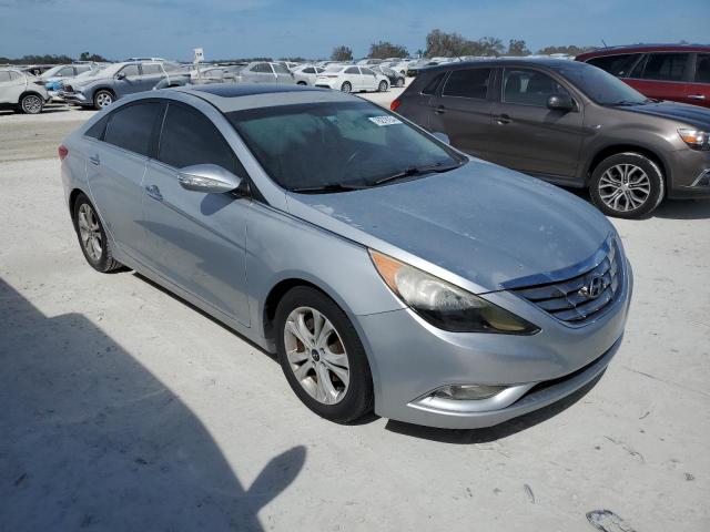 Photo 3 VIN: 5NPEC4AC0BH301256 - HYUNDAI SONATA SE 