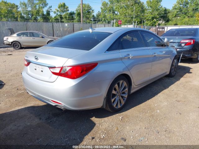 Photo 3 VIN: 5NPEC4AC0CH349423 - HYUNDAI SONATA 