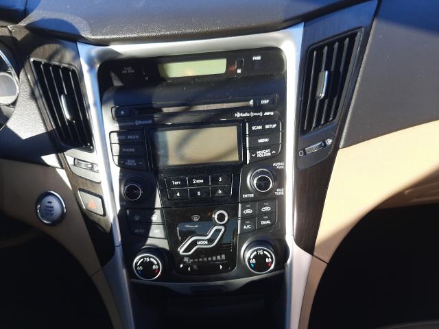 Photo 8 VIN: 5NPEC4AC0CH356324 - HYUNDAI SONATA SE 