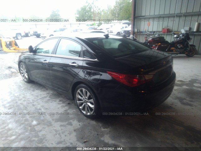 Photo 2 VIN: 5NPEC4AC0CH389422 - HYUNDAI SONATA 