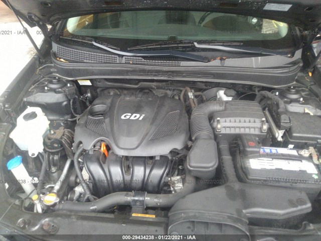 Photo 9 VIN: 5NPEC4AC0CH389422 - HYUNDAI SONATA 