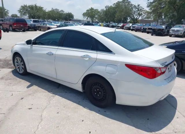 Photo 2 VIN: 5NPEC4AC0CH393647 - HYUNDAI SONATA 