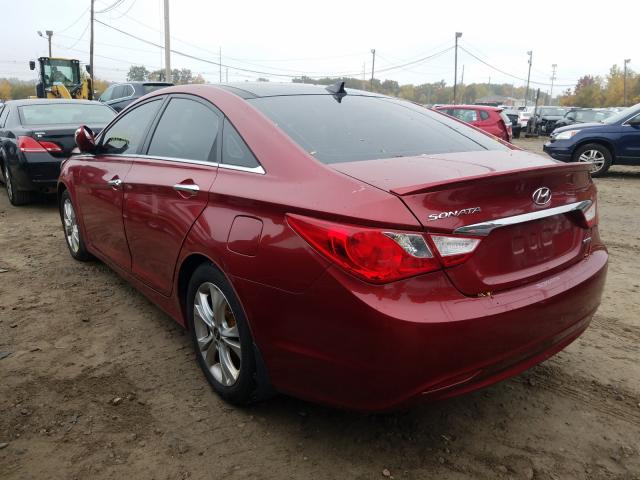 Photo 2 VIN: 5NPEC4AC0CH410821 - HYUNDAI SONATA SE 