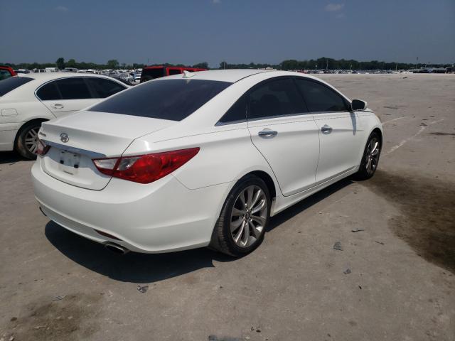 Photo 3 VIN: 5NPEC4AC0CH428204 - HYUNDAI SONATA SE 