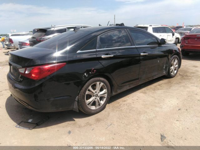 Photo 3 VIN: 5NPEC4AC0CH447139 - HYUNDAI SONATA 