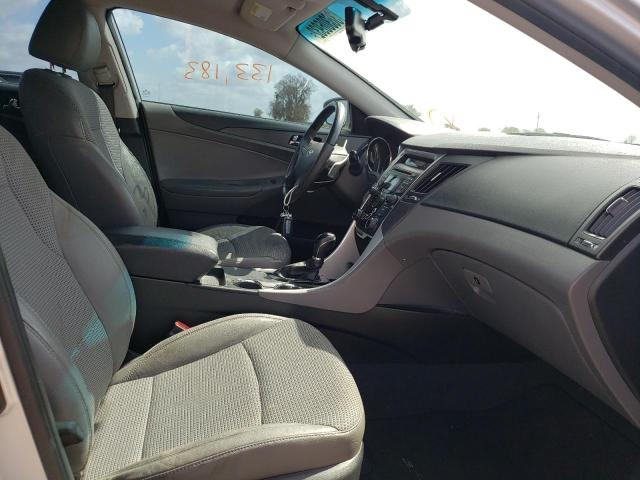 Photo 4 VIN: 5NPEC4AC0CH468153 - HYUNDAI SONATA SE 