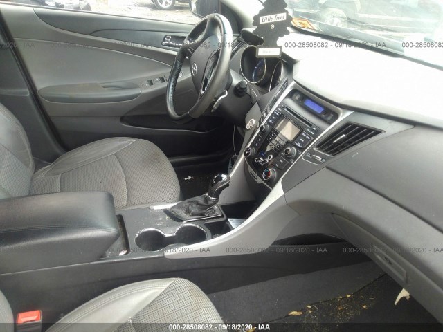 Photo 4 VIN: 5NPEC4AC0CH469836 - HYUNDAI SONATA 