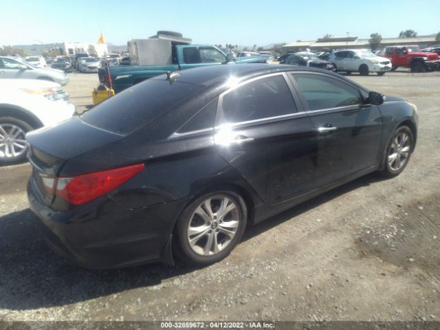 Photo 3 VIN: 5NPEC4AC0CH502138 - HYUNDAI SONATA 