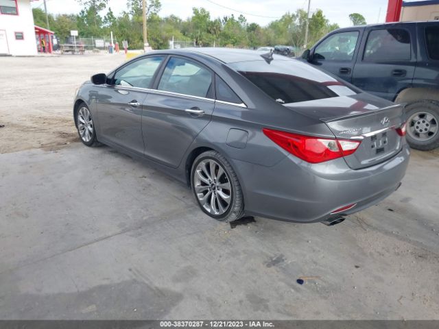 Photo 2 VIN: 5NPEC4AC0DH577584 - HYUNDAI SONATA 