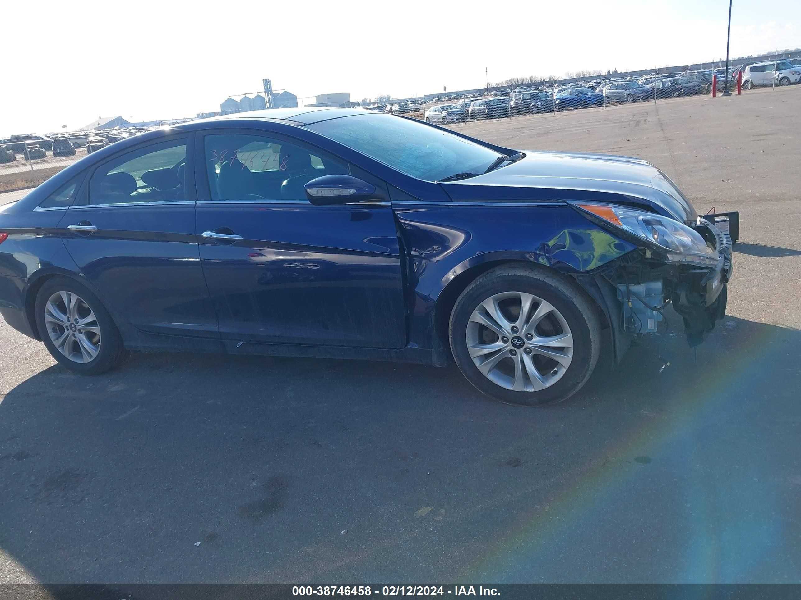 Photo 13 VIN: 5NPEC4AC0DH579531 - HYUNDAI SONATA 