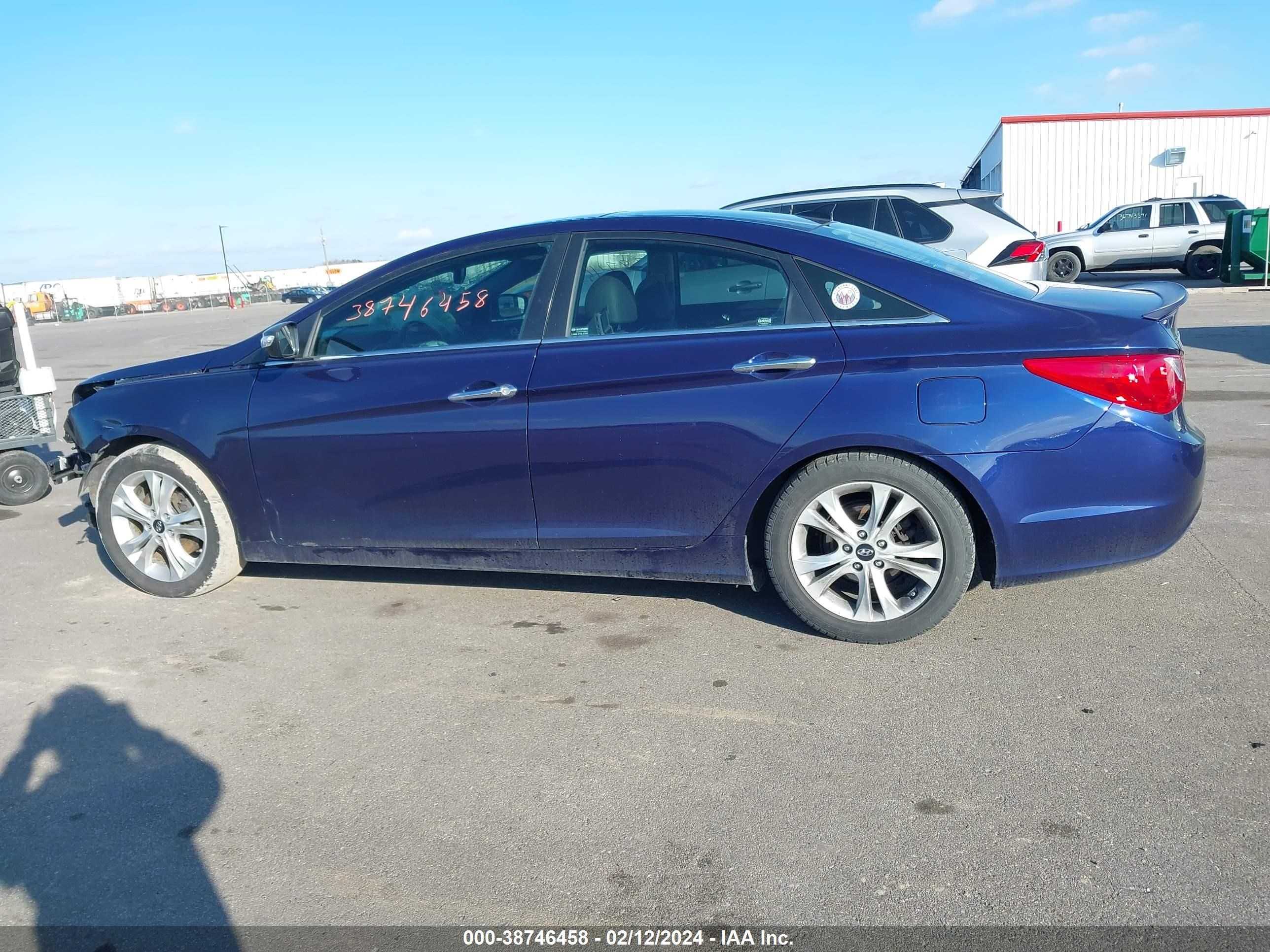 Photo 14 VIN: 5NPEC4AC0DH579531 - HYUNDAI SONATA 