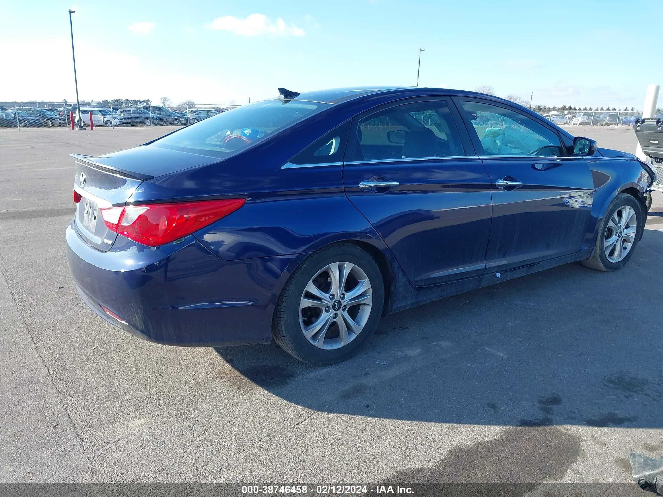 Photo 3 VIN: 5NPEC4AC0DH579531 - HYUNDAI SONATA 