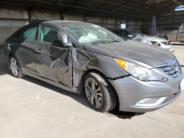 Photo 3 VIN: 5NPEC4AC0DH581070 - HYUNDAI SONATA SE 