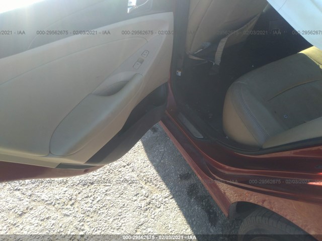 Photo 7 VIN: 5NPEC4AC0DH582400 - HYUNDAI SONATA 