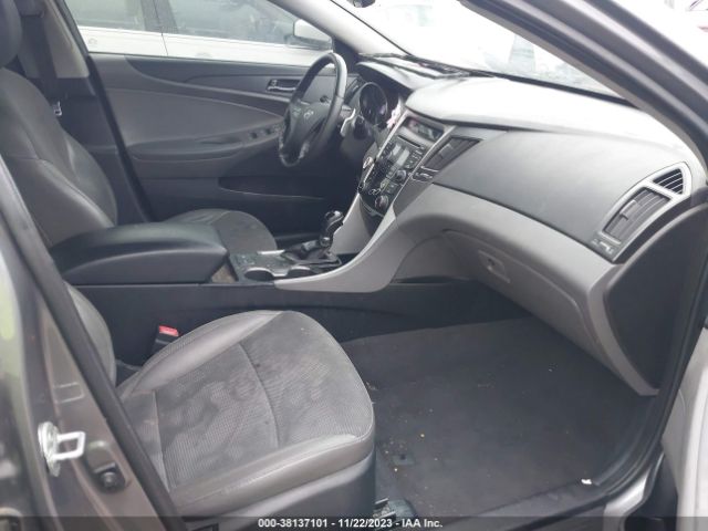 Photo 4 VIN: 5NPEC4AC0DH655894 - HYUNDAI SONATA 