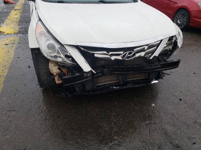 Photo 8 VIN: 5NPEC4AC0DH672730 - HYUNDAI SONATA SE 