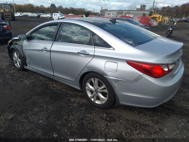 Photo 2 VIN: 5NPEC4AC0DH675658 - HYUNDAI SONATA 