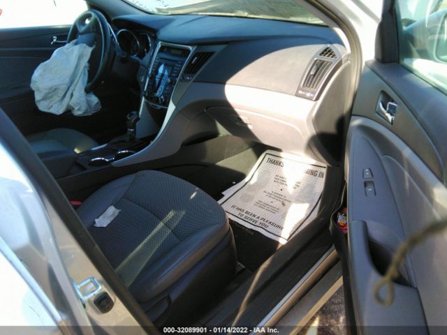 Photo 4 VIN: 5NPEC4AC0DH789661 - HYUNDAI SONATA 