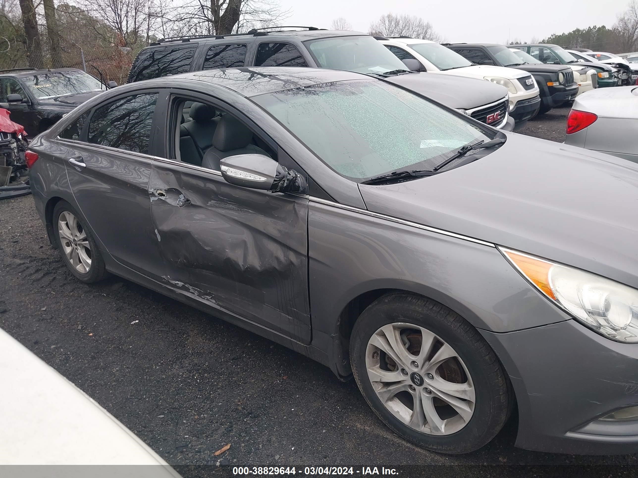 Photo 5 VIN: 5NPEC4AC0DH800562 - HYUNDAI SONATA 