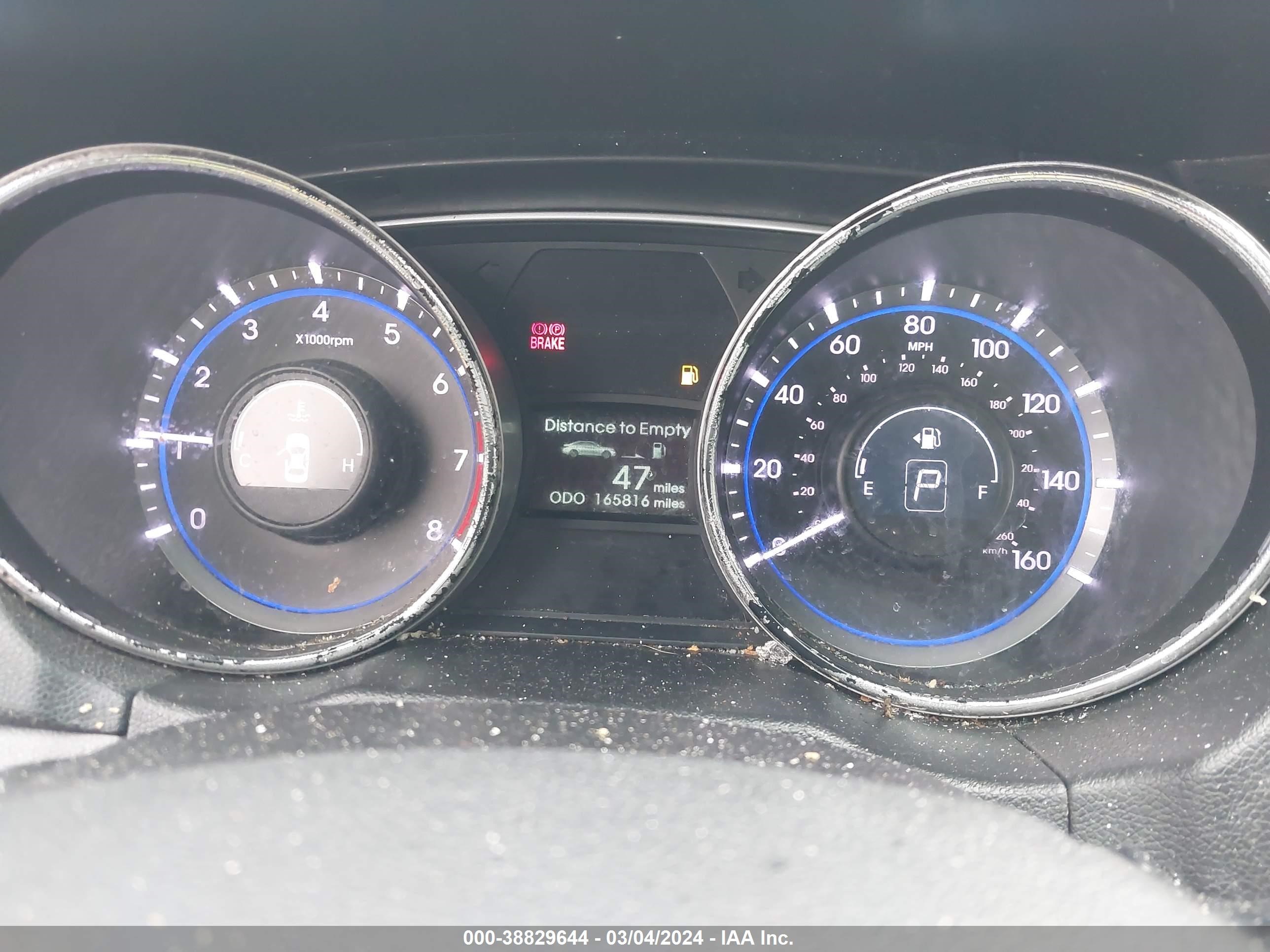 Photo 6 VIN: 5NPEC4AC0DH800562 - HYUNDAI SONATA 