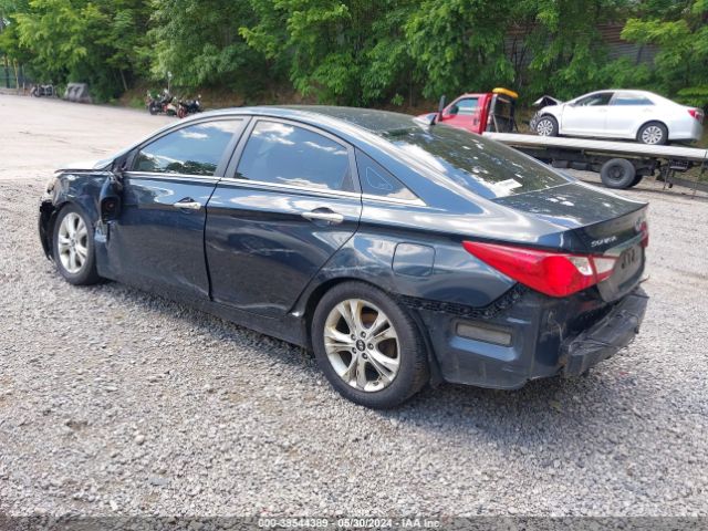 Photo 2 VIN: 5NPEC4AC1BH001497 - HYUNDAI SONATA 