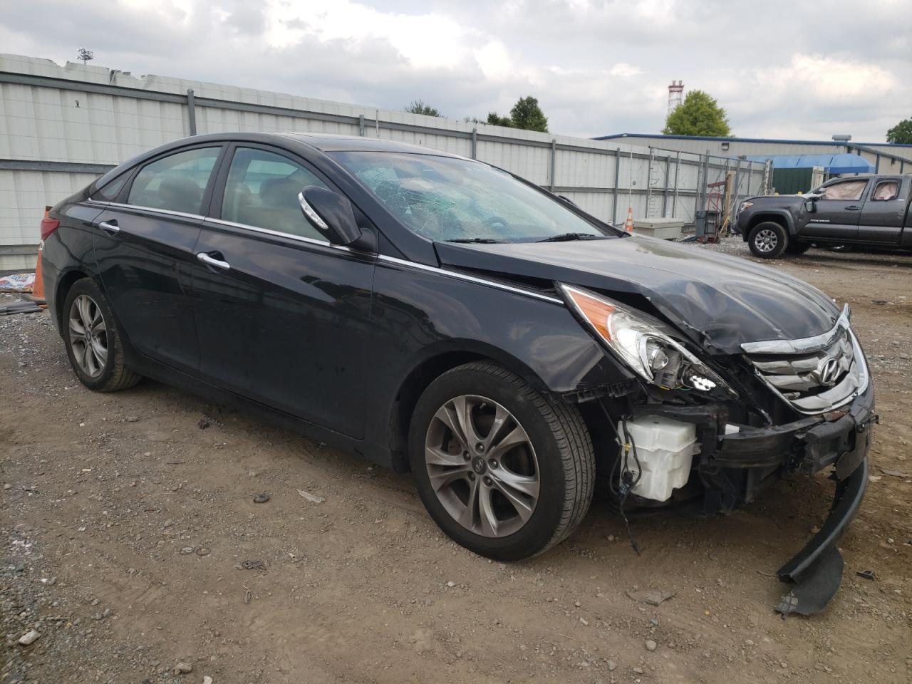 Photo 3 VIN: 5NPEC4AC1BH004223 - HYUNDAI SONATA 