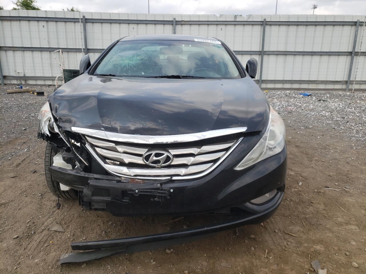 Photo 4 VIN: 5NPEC4AC1BH004223 - HYUNDAI SONATA 