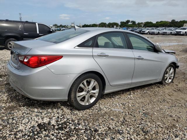 Photo 2 VIN: 5NPEC4AC1BH004965 - HYUNDAI SONATA 