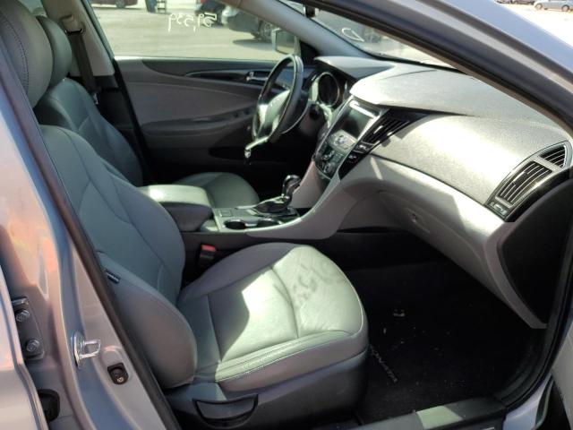 Photo 4 VIN: 5NPEC4AC1BH024701 - HYUNDAI SONATA SE 