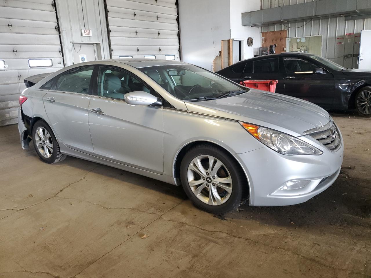 Photo 3 VIN: 5NPEC4AC1BH025766 - HYUNDAI SONATA 