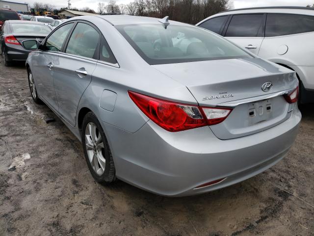 Photo 2 VIN: 5NPEC4AC1BH088866 - HYUNDAI SONATA 