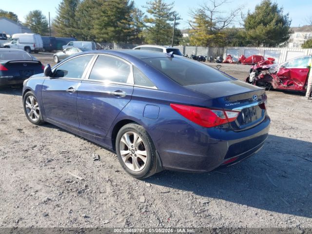 Photo 2 VIN: 5NPEC4AC1BH116049 - HYUNDAI SONATA 